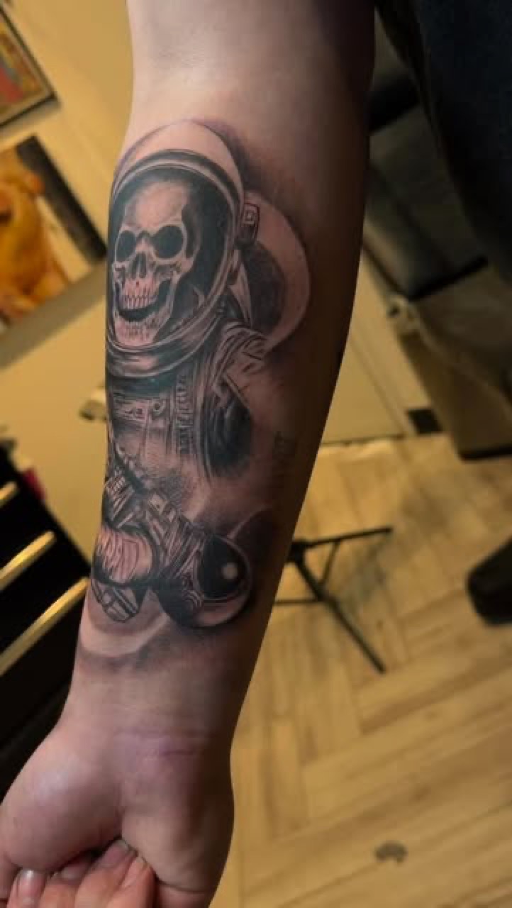 Realism, Fine Line & Custom tattoo artist work by Lux at Yes Electric Tattoo Toronto